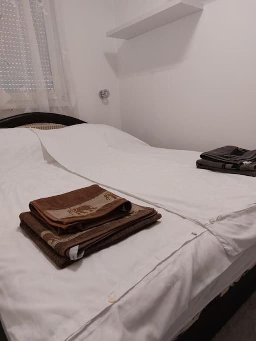 Erzsebet Apartman, Free Parking ブダペスト エクステリア 写真